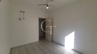 Casa para locacao com 3 Dormitórios, Suíte e 2 Vagas em Excelente Localização