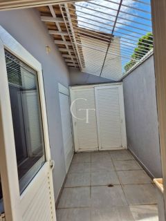 Casa à Venda no Jardim Corazza em Itu com 2 Dormitórios e 3 Vagas aceita veiculo na negociacao