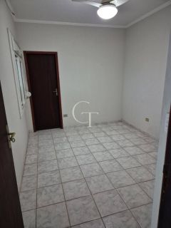 Casa à Venda no Jardim Corazza em Itu com 2 Dormitórios e 3 Vagas aceita veiculo na negociacao