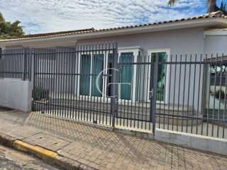 Casa à Venda no Jardim Corazza em Itu com 2 Dormitórios e 3 Vagas aceita veiculo na negociacao