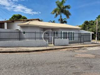 Casa à Venda no Jardim Corazza em Itu com 2 Dormitórios e 3 Vagas aceita veiculo na negociacao