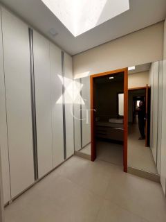 Casa térrea à venda no Campos de Santo Antônio II em Itu com 3 suítes, 320 m² e energia fotovoltaica