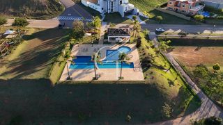 Casa térrea à venda no Campos de Santo Antônio II em Itu com 3 suítes, 320 m² e energia fotovoltaica