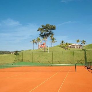 Casa térrea à venda no Campos de Santo Antônio II em Itu com 3 suítes, 320 m² e energia fotovoltaica