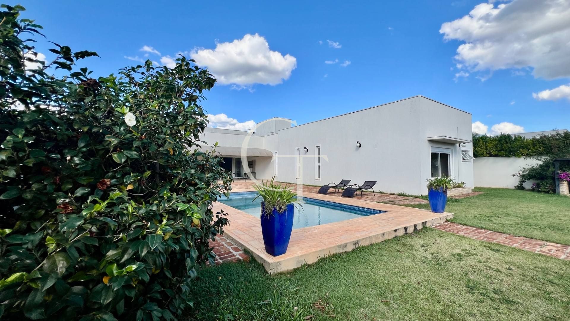 Casa Térrea Mobiliada para Locação no Parque Ytu Xapada em Itu | 4 Suítes, Piscina e 1.000 m²