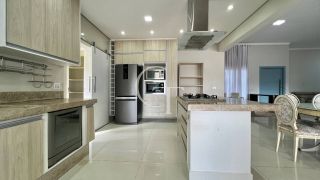 Casa Térrea Mobiliada para Locação no Parque Ytu Xapada em Itu | 4 Suítes, Piscina e 1.000 m²