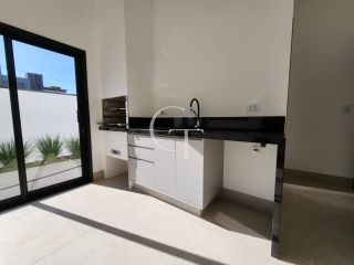 Casa à venda no Condomínio Central Parque em Salto | 3 suítes, espaço gourmet e SPA