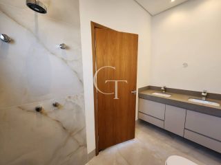 Casa à venda no Condomínio Central Parque em Salto | 3 suítes, espaço gourmet e SPA