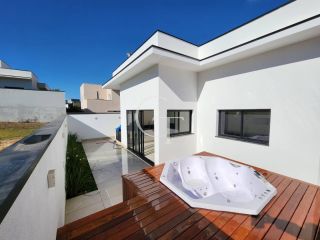 Casa à venda no Condomínio Central Parque em Salto | 3 suítes, espaço gourmet e SPA