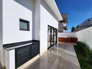 Casa à venda no Condomínio Central Parque em Salto | 3 suítes, espaço gourmet e SPA