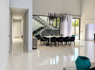 Casa de alto padrão à venda Mobiliada no Parque Xapada em Itu com 6 suítes, piscina, cinema e 740 m²