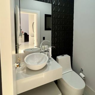 Casa de alto padrão à venda Mobiliada no Parque Xapada em Itu com 6 suítes, piscina, cinema e 740 m²