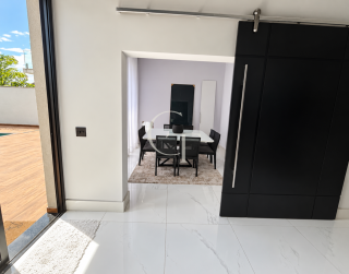 Casa de alto padrão à venda Mobiliada no Parque Xapada em Itu com 6 suítes, piscina, cinema e 740 m²