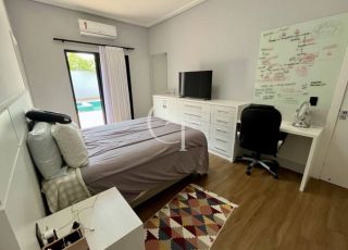 Casa de alto padrão à venda Mobiliada no Parque Xapada em Itu com 6 suítes, piscina, cinema e 740 m²