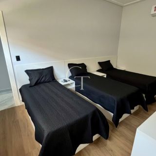 Casa de alto padrão à venda Mobiliada no Parque Xapada em Itu com 6 suítes, piscina, cinema e 740 m²