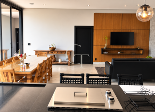 Casa de alto padrão à venda Mobiliada no Parque Xapada em Itu com 6 suítes, piscina, cinema e 740 m²
