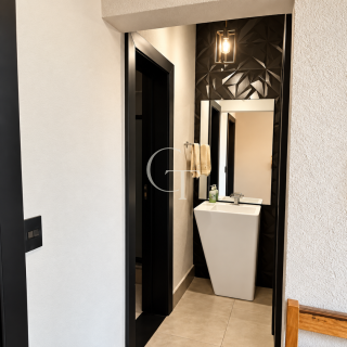 Casa de alto padrão à venda Mobiliada no Parque Xapada em Itu com 6 suítes, piscina, cinema e 740 m²