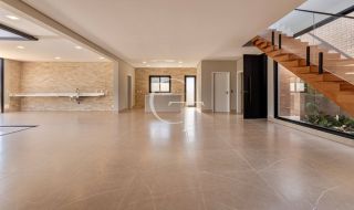 Casa à venda no Villas do Golfe em Itu com 4 suítes, elevador e piscina