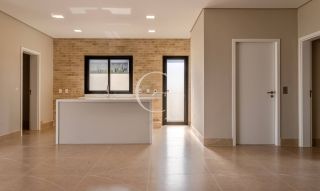 Casa à venda no Villas do Golfe em Itu com 4 suítes, elevador e piscina