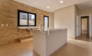 Casa à venda no Villas do Golfe em Itu com 4 suítes, elevador e piscina