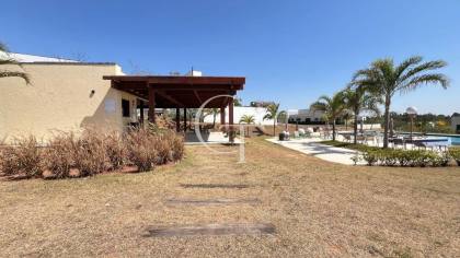 Casa à venda no Villas do Golfe em Itu com 4 suítes, elevador e piscina