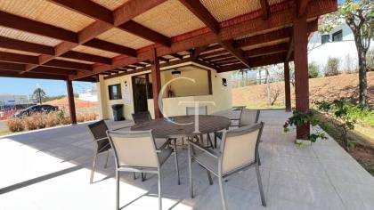 Casa à venda no Villas do Golfe em Itu com 4 suítes, elevador e piscina