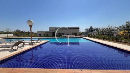 Casa à venda no Villas do Golfe em Itu com 4 suítes, elevador e piscina