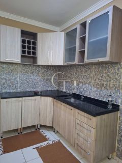 Apartamento térreo com quintal coberto em Itu no Ilha de Murano