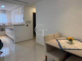Apartamento reformado no Condomínio Ilha de Murano