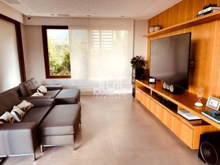 Casa em Condomínio de Alto Padrão