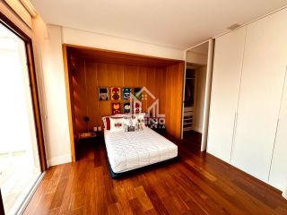 Casa em Condomínio de Alto Padrão