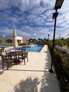 CASA EM CONDOMINIO REGIÃO SIM