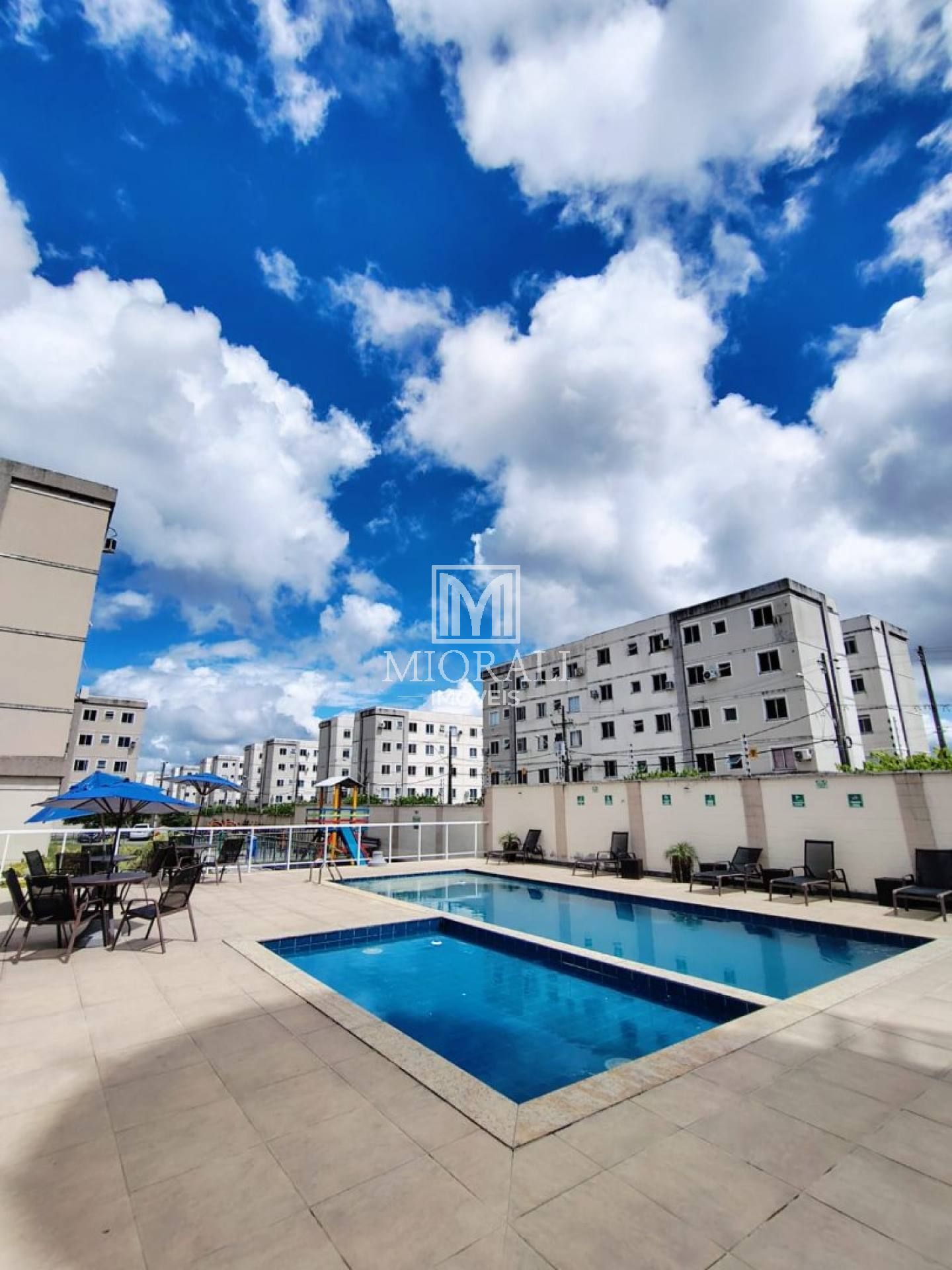 Venda apartamento no Mata dos Canários, por trás da Carajás