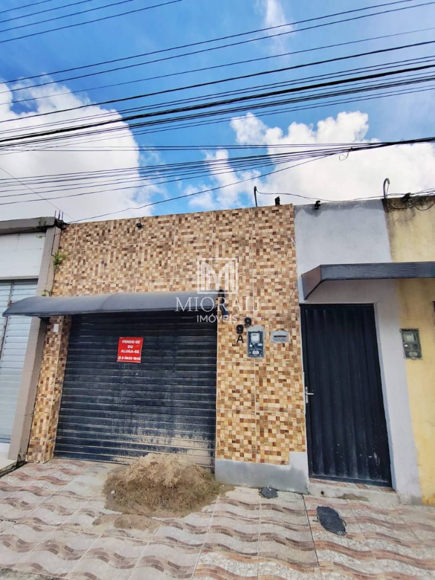 Aluguel de Casa com Ponto Comercial no Antares – Próx. à Via Expressa por R$ 1.400