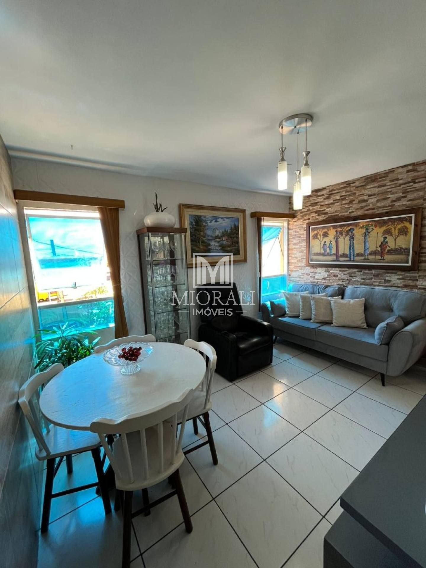 Apartamento 2 quartos com planejados no São Jorge, em frente ao Posto Reyauto