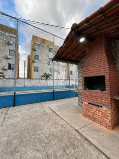 Apartamento térreo 2 quartos nascente no Residencial Bernardo Oiticica Tabuleiro
