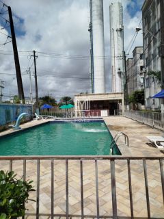 Apartamento com porcelanato no Vale dos Corais, na rua do Mix Mateus Antares