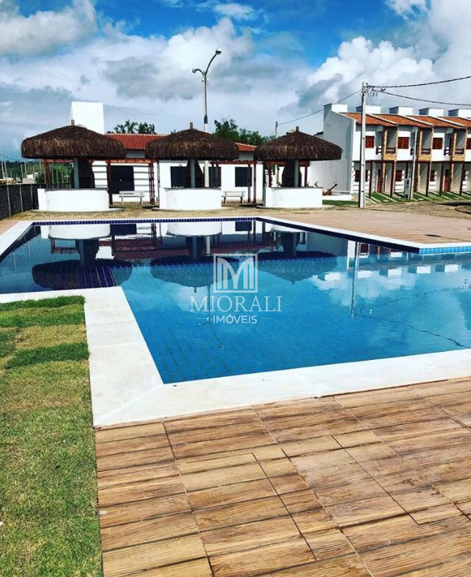 EG -Casas Duplex 3Qts no Pedras da Lagoa (Próx. Praia do Francês)