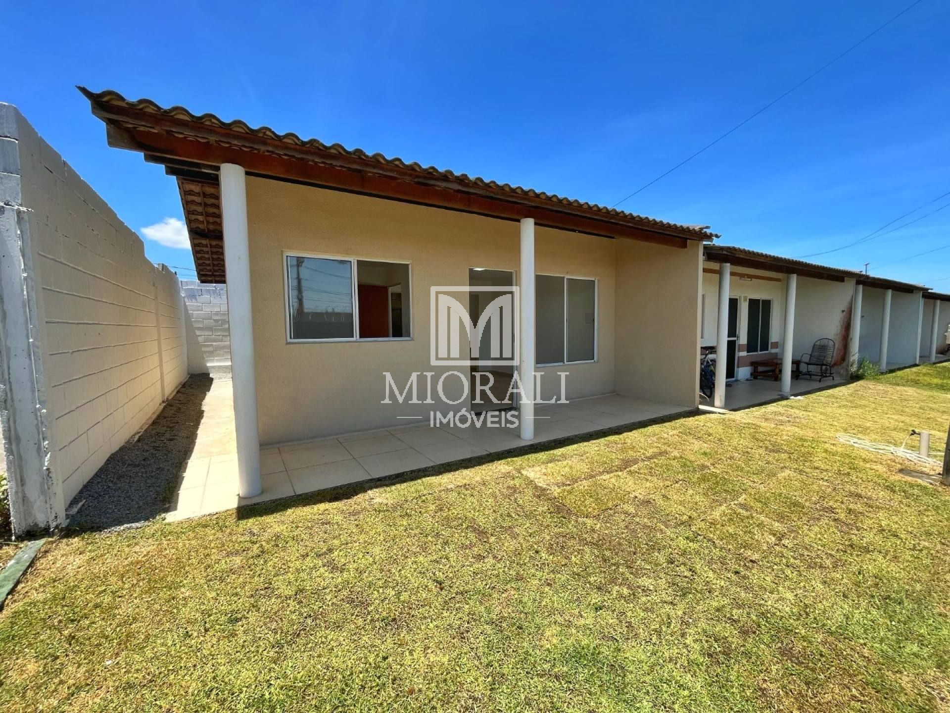 MC - Venda de casa 2 quartos Jardim dos Lírios na Cidade Universitária