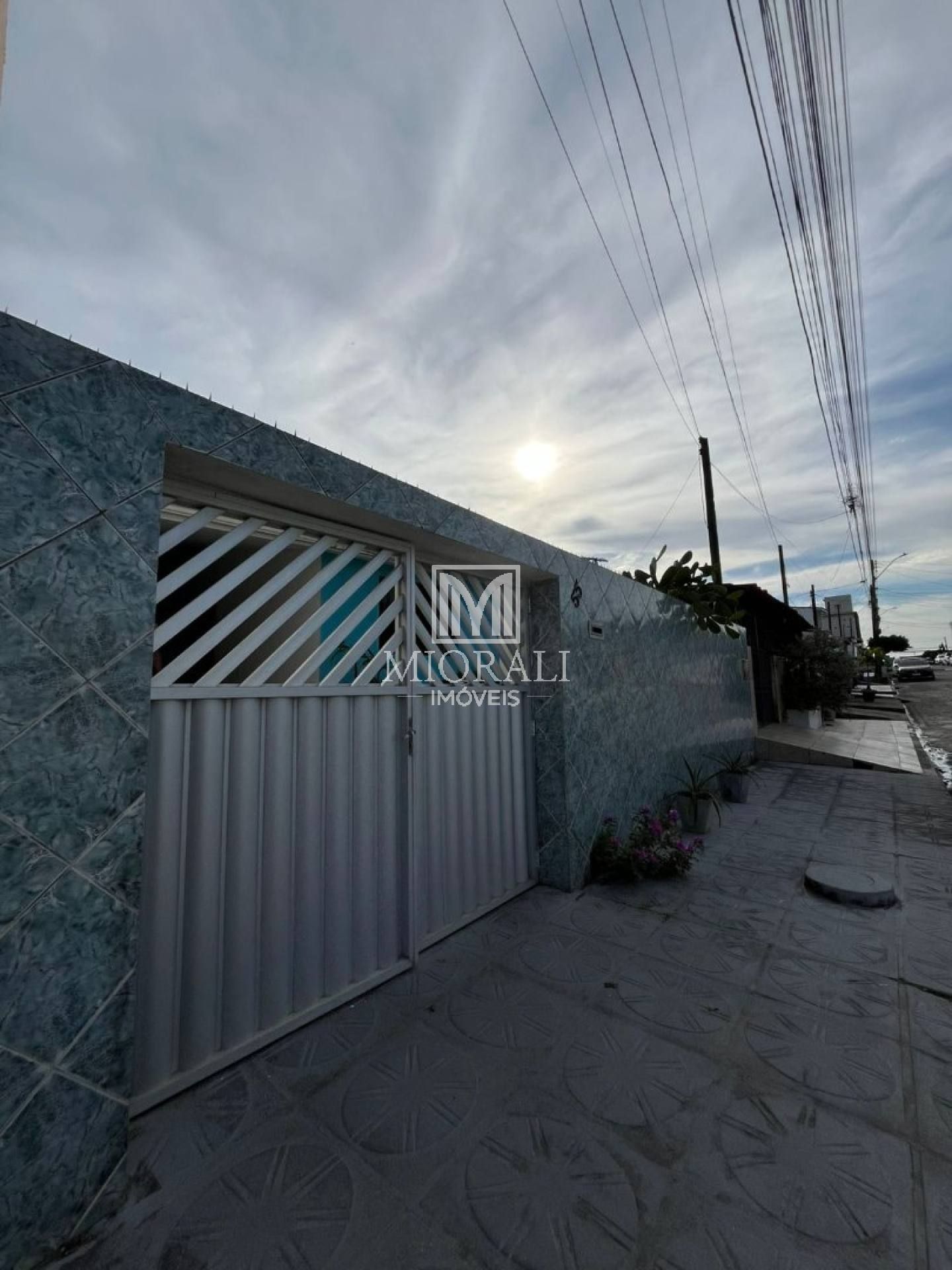 BD - Casa 3 quartos com suíte à venda no Feitosa em rua fechada próximo ao Jardim Feitosa