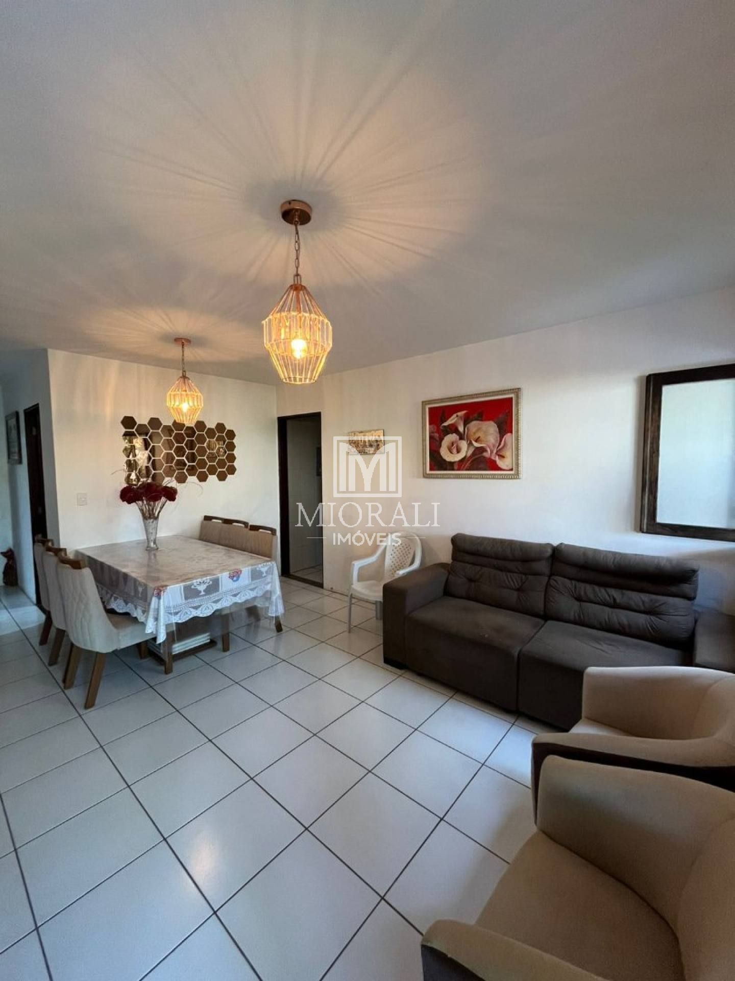 BD - Casa 3 quartos com suíte e banheira no Antares Loteamento Monte Verde