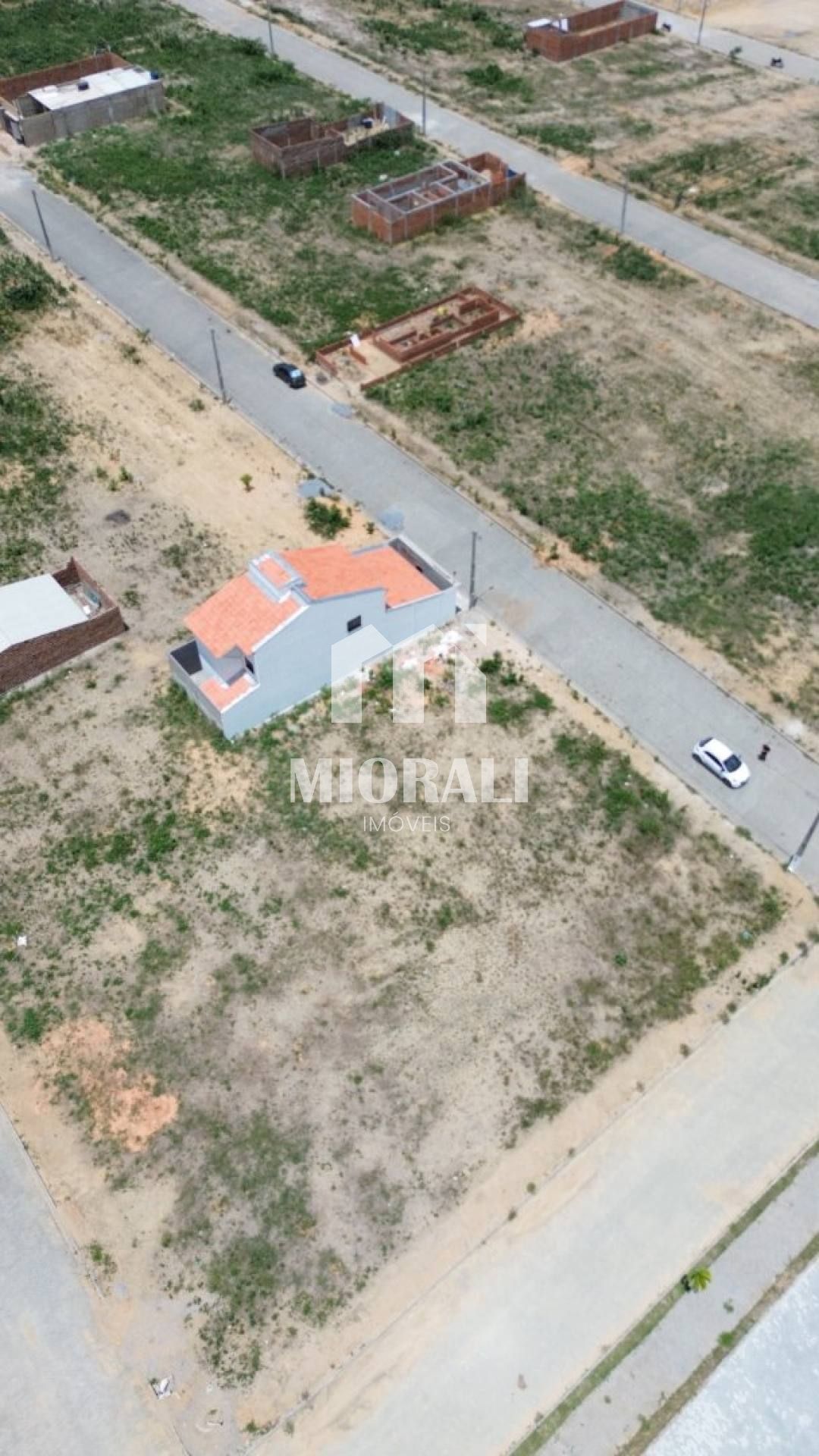 Repasse de lote de esquina com 210m² no Luar de Rio Largo II