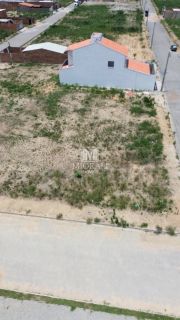 Repasse de lote de esquina com 210m² no Luar de Rio Largo II