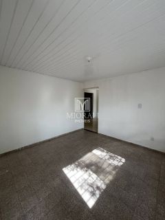 FM - Aluguel de Casa 3 quartos com suíte no Dubeaux Leão com quintal e garagem para 4 carros
