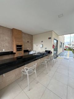 BD - Apartamento 2 quartos com varanda no Torres de Trindade com lazer completo aceita financiamento