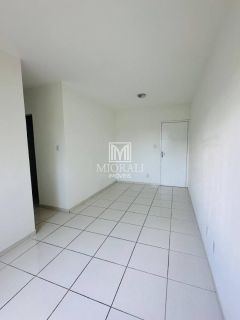 BD - Apartamento reformado térreo 2 quartos no Residencial Germano Santos Tabuleiro