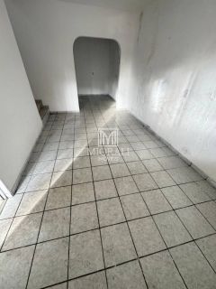 MC - Casa 1º andar com terreno incluso na Santa Lúcia 3 quartos 2 suítes não financia