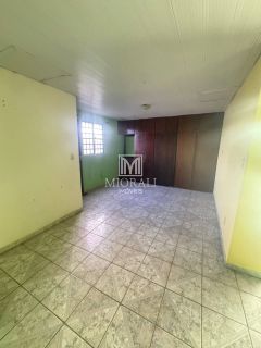 FM - Casa de esquina com primeiro andar no Benedito Bentes próximo ao Preço Bom
