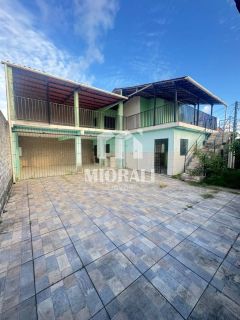 FM - Casa de esquina com primeiro andar no Benedito Bentes próximo ao Preço Bom