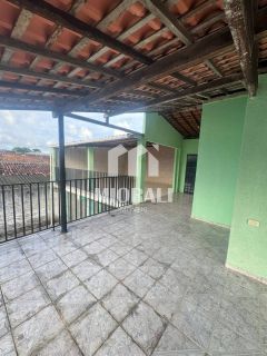 FM - Casa de esquina com primeiro andar no Benedito Bentes próximo ao Preço Bom